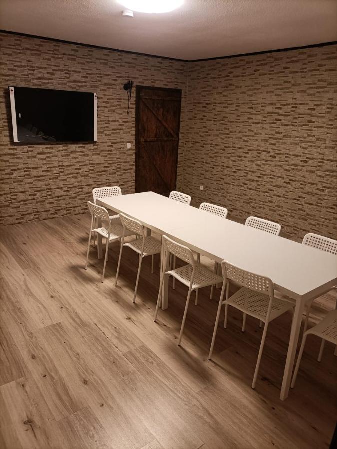 Krefeld House - 20 Min To Dus Airport & Messe Apartment Bagian luar foto