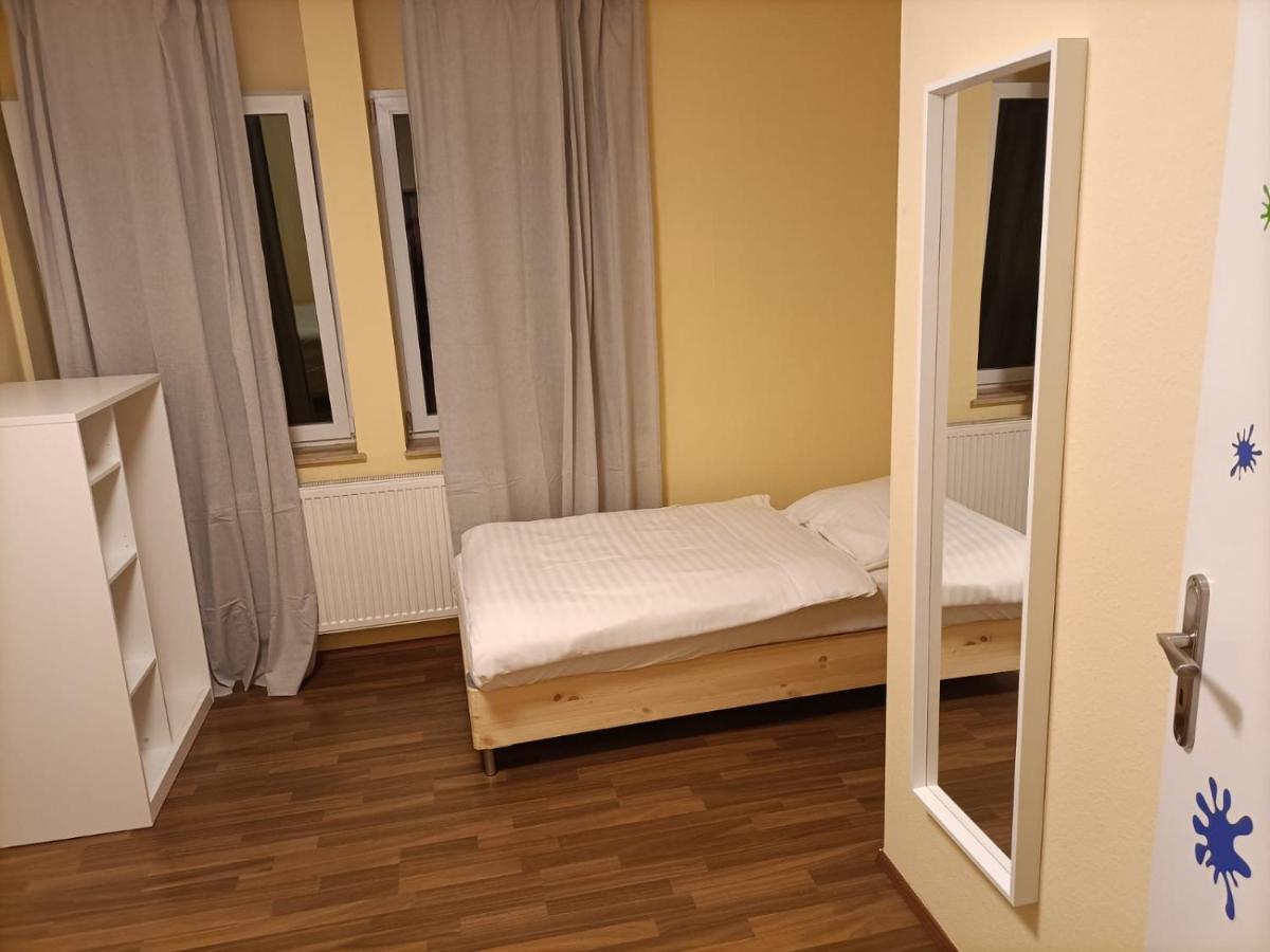 Krefeld House - 20 Min To Dus Airport & Messe Apartment Bagian luar foto