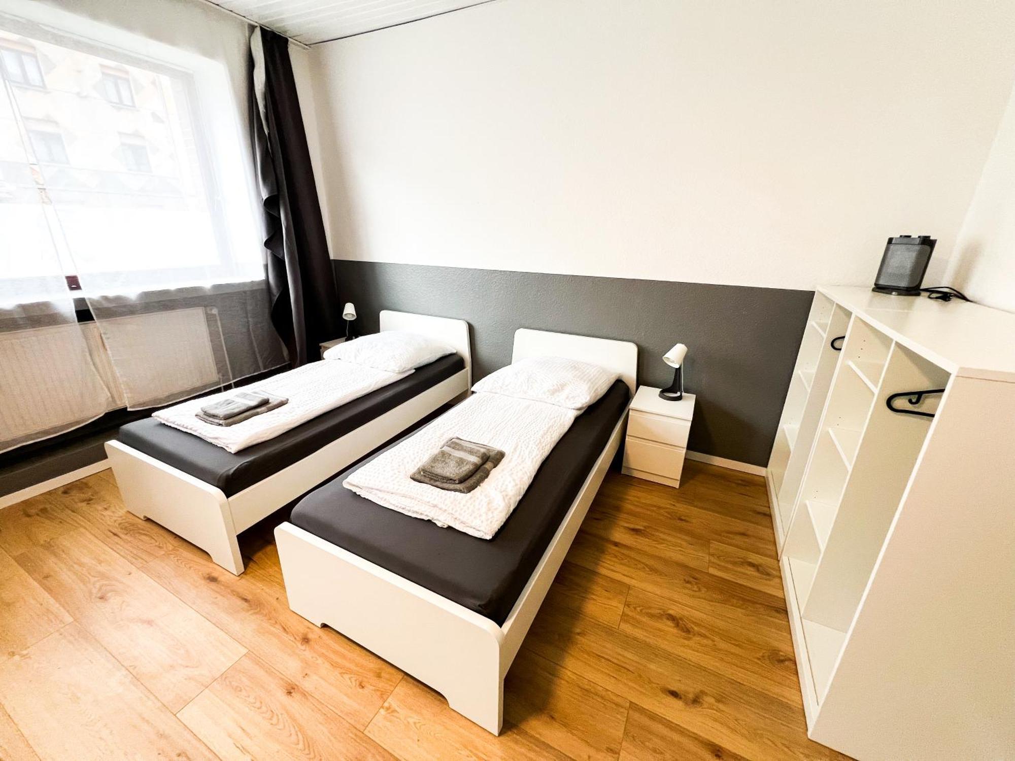 Krefeld House - 20 Min To Dus Airport & Messe Apartment Bagian luar foto